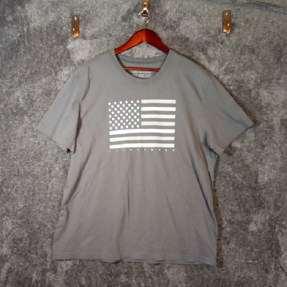 Life Is Good Gray Short Sleeve Tee with American Flag - Picture 1 of 9